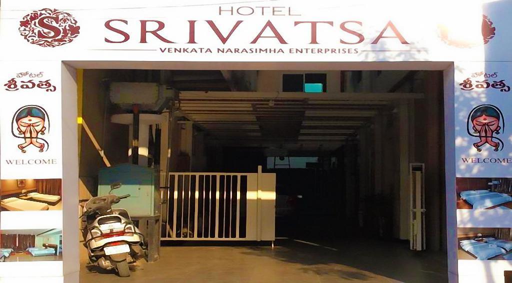 Hotel Srivatsa Kakinada Exterior photo